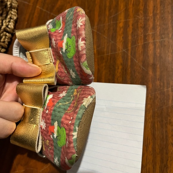 Handmade Genuine Leather Toddler Moccasins - Picture 2 of 2